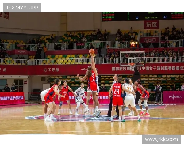 西安篮球队在欧锦赛中的拼搏历程与荣耀时刻回顾