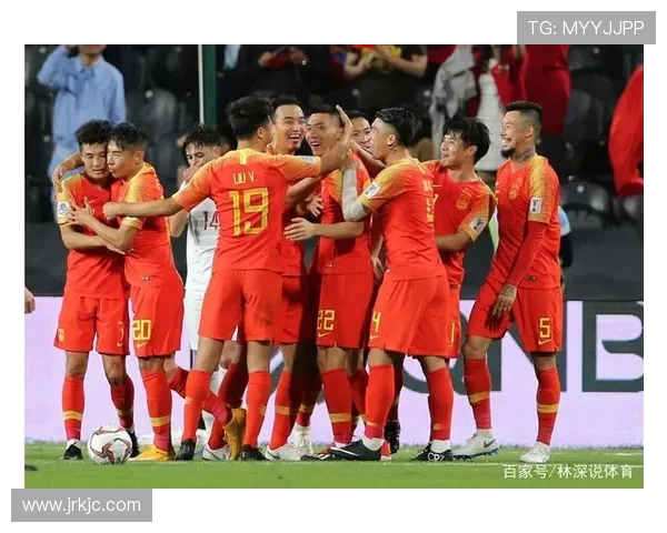 国足主场力克劲敌全场奋勇拼搏展现全新精神风貌 国足主场力克劲敌全场奋勇拼搏展现全新精神风貌