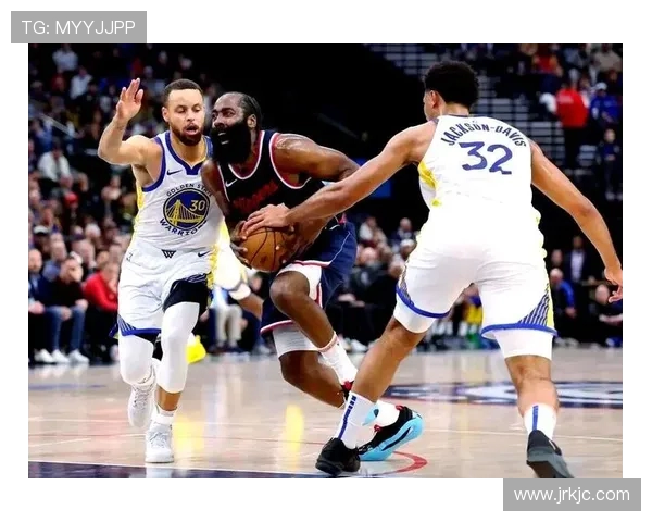 快船勇士激战11月20日NBA赛场巅峰对决精彩回顾与分析